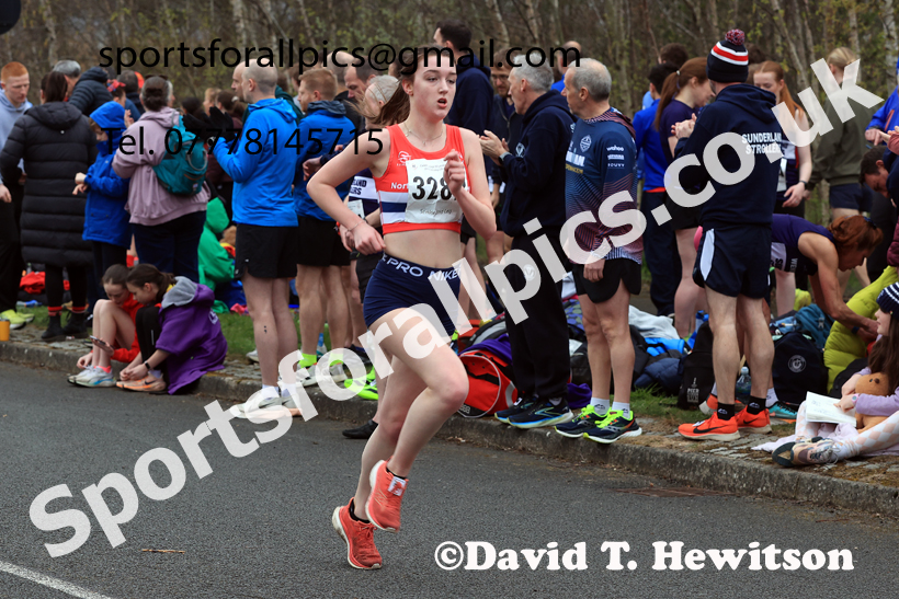 Senior Womens relay, 2026 Elswick Harriers Good Friday Road Relays and Young Athletes, Newburn,  Newcastle upon Tyne. Photo: David T. Hewitson/Sports for All Pics